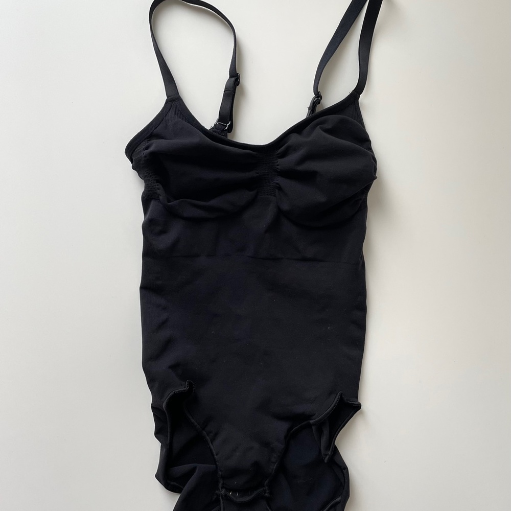 Skims Sculpting Bodysuit w/ Snaps